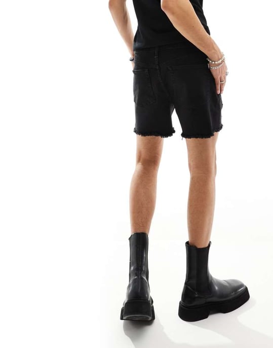 ASOS DESIGN korta denimshorts med slitningar i svart - Image 3
