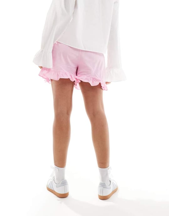 ASOS DESIGN shorts i rosa med volangkant i bomull - Image 2