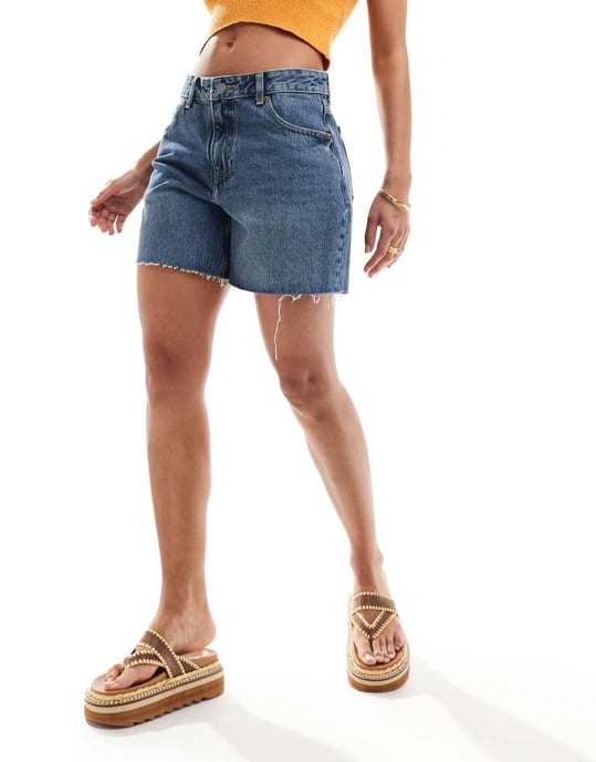 Dr Denim Rose relaxed fit denim shorts in canyon mid used raw hem wash - Image 4