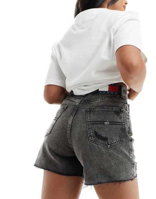 Tommy Jeans ultra high denim mom shorts in black wash - Image 2