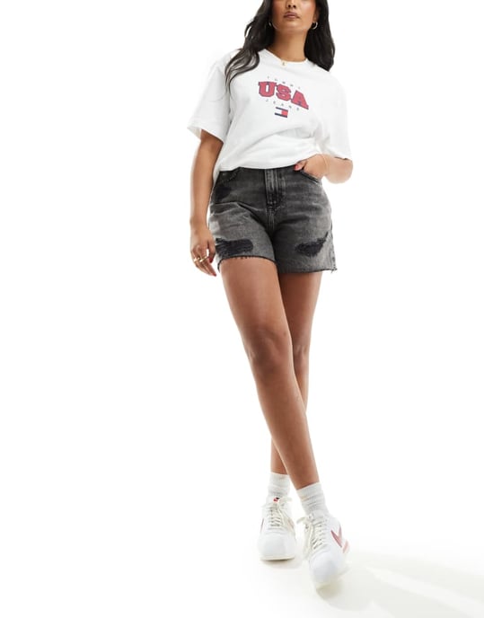 Tommy Jeans ultra high denim mom shorts in black wash - Image 3
