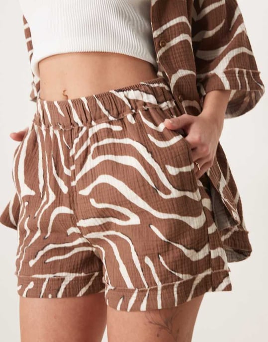 ASOS DESIGN cheesecloth pull on shorts with raw edge detail co-ord in zebra print - Image 2