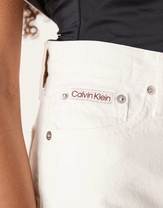 Calvin Klein Jeans mom shorts in white wash - Image 4
