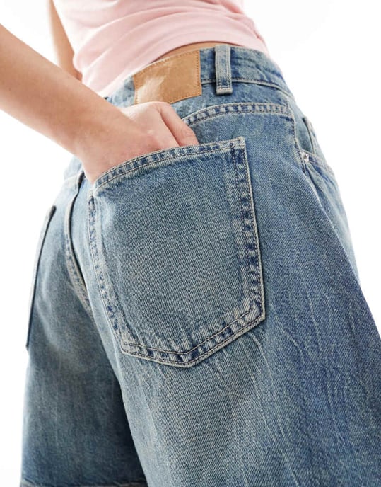 Cotton On high waisted 90s denim short in sahara blue - Image 3