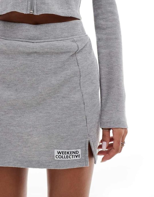 Weekend Collective våffla skorts i tvättad grå - Image 3