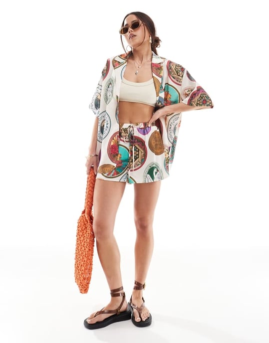 ASOS DESIGN satinshorts i platttryck - Image 1