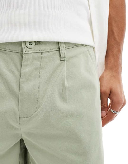 ASOS DESIGN veckad chino-short i salviagrön - Image 3