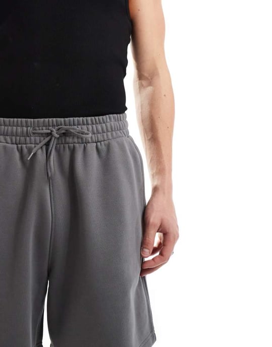 Veckodags avslappnad passform jersey shorts i off-black - Image 4