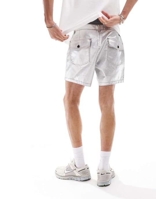 ASOS DESIGN Co-ord belagd läderlook metallisk short - Image 4