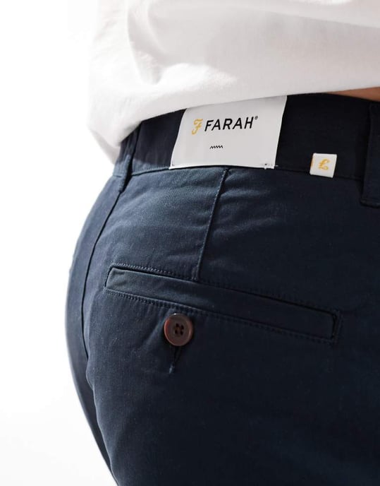 Farah Hawk Chino Short i marinblå - Image 3