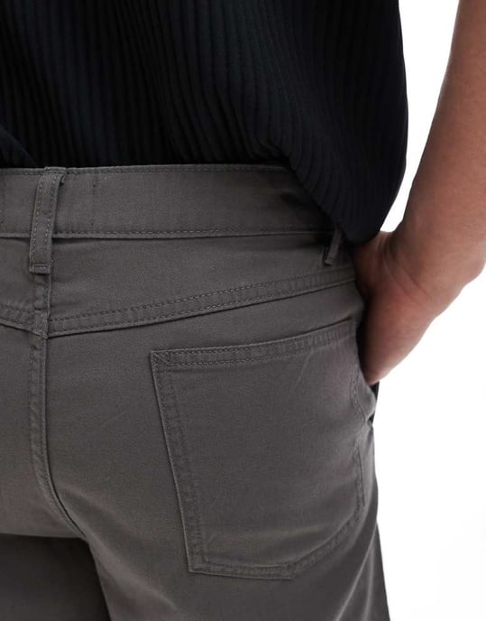 ASOS DESIGN chinoshorts i kolarfärg - Image 4