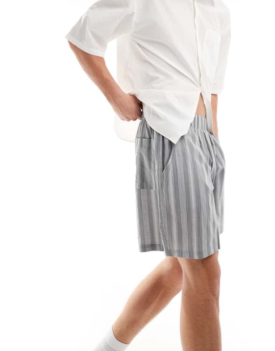 Reclaimed Vintage striped relaxed short in blue stripe - Image 4