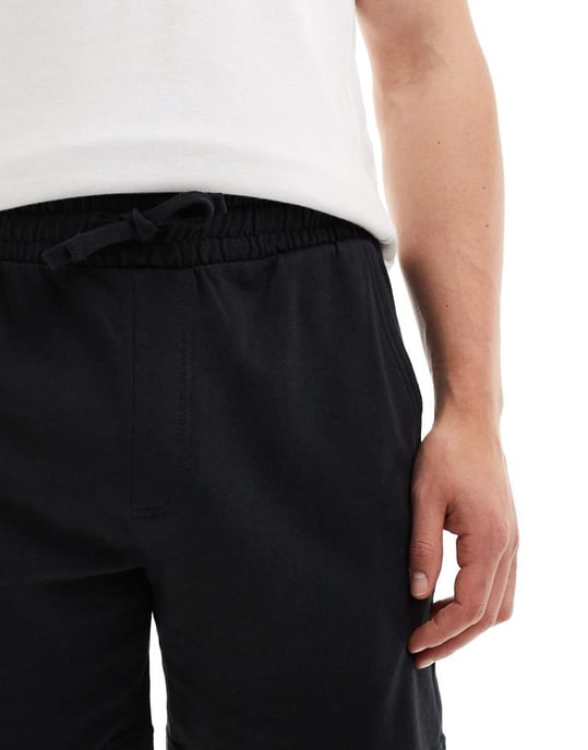 ONLY & SONS lösa sweatshorts i svart - Image 4