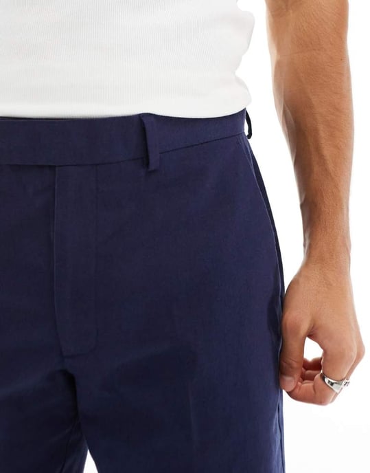 ASOS DESIGN smart slim fit linneblandning shorts i marinblå - Image 2