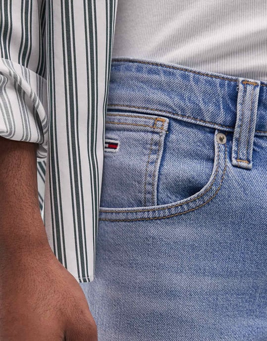 Tommy Jeans Ronnie denim shorts in medium wash - Image 3