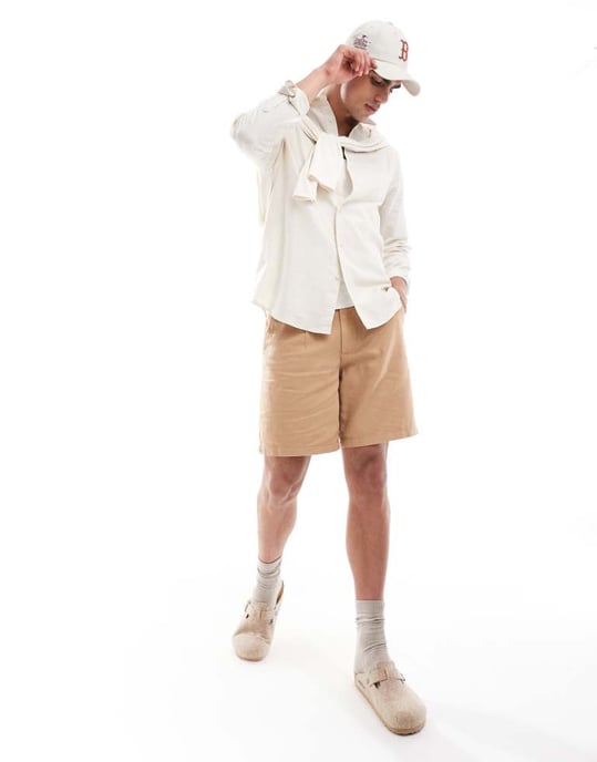 ASOS DESIGN veckade linnebermuda i brunt - Image 1