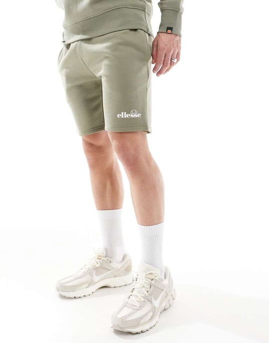 Ellesse Molla shorts in khaki - Image 2