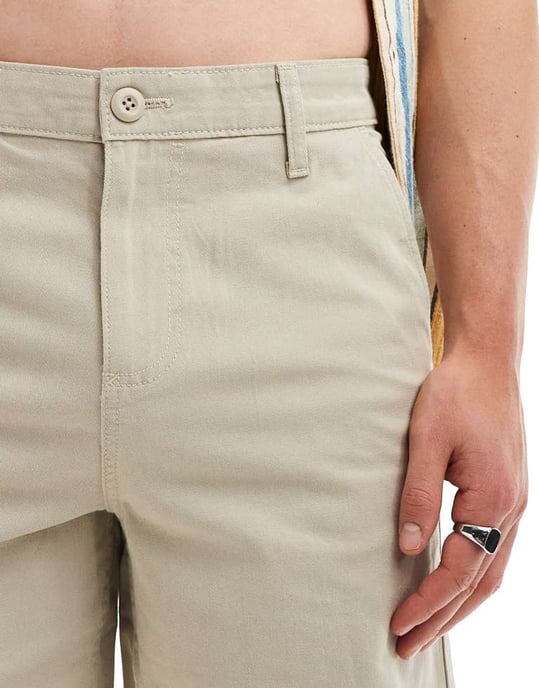 ASOS DESIGN chinoshorts i beige - Image 3