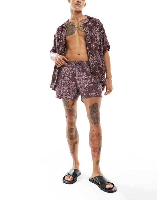 ASOS DESIGN matchande badshorts i bandana-mönster - Image 4
