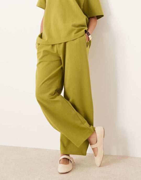 ASOS DESIGN interlock barrel leg jogger co-ord in khaki - Image 2