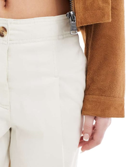 ASOS DESIGN clean waist chino in buttermilk - Image 3