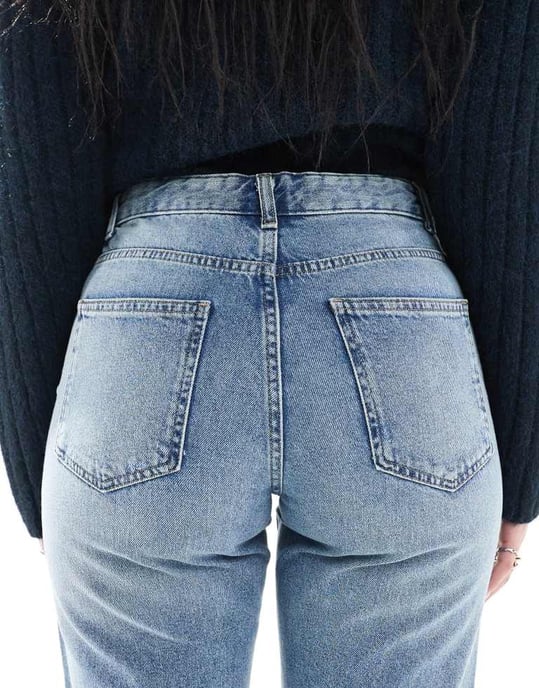 ONLY Tall Ella mid waist straight fit jeans in mid blue - Image 4