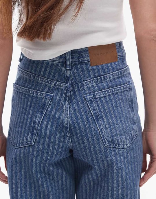 Topshop mid rise loose fit straight jean in vintage blue - Image 4