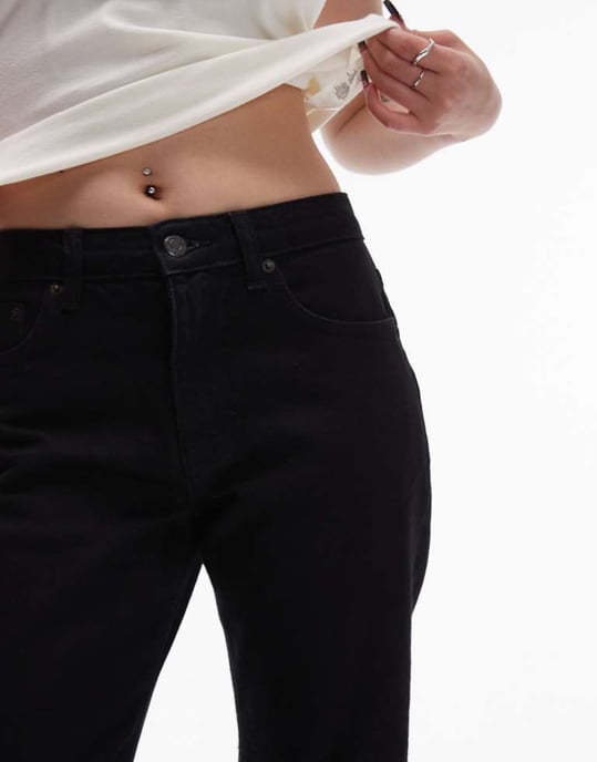 Topshop Petite mid rise straight cropped jean with raw hems in black - Image 2