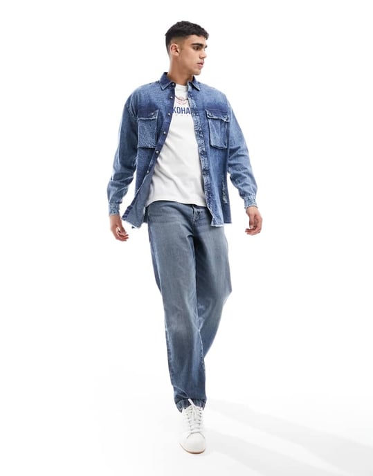 ASOS DESIGN 90-talets oversized skjorta med slitna detaljer i syraförvanskat blått - Image 4