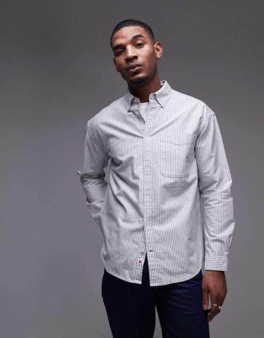 Tommy Jeans oxford shirt with crest logo in navy stripe - Image 1