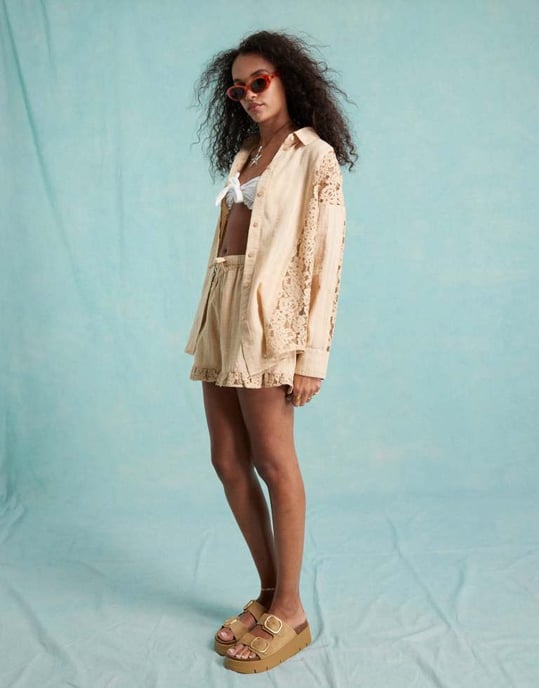Miss Selfridge oversized spetsmix skjorta i beige co ord - Image 4