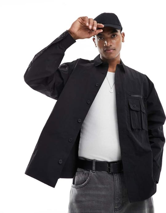 ASOS DESIGN boxy oversized skjorta med fickor i svart - Image 1