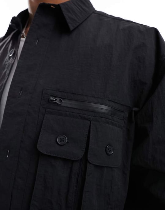 ASOS DESIGN boxy oversized skjorta med fickor i svart - Image 4