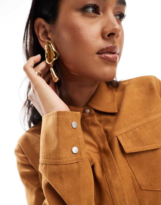 ASOS DESIGN skjortset i konstmocka i tan - Image 2