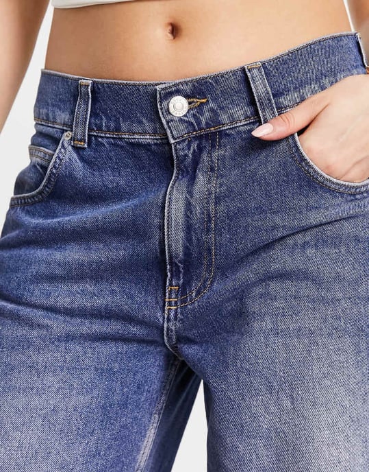 ASOS DESIGN baggy jeans in blue - Image 4
