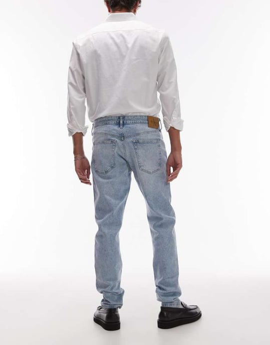 Calvin Klein Jeans slim tapered jeans in light wash - Image 2