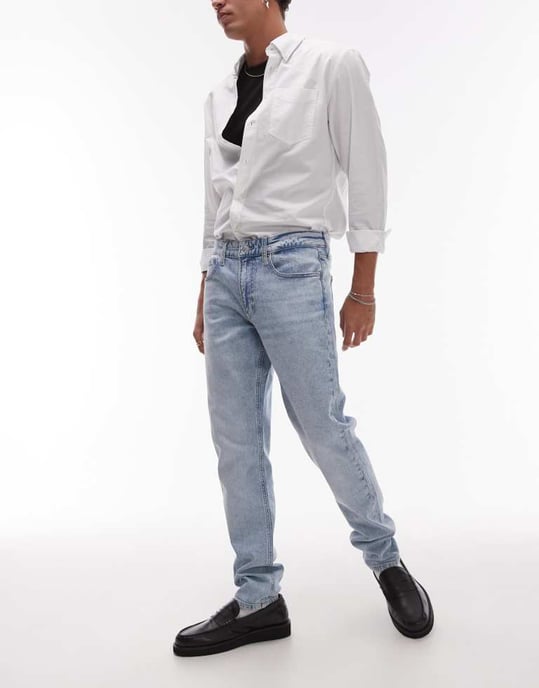 Calvin Klein Jeans slim tapered jeans in light wash - Image 3