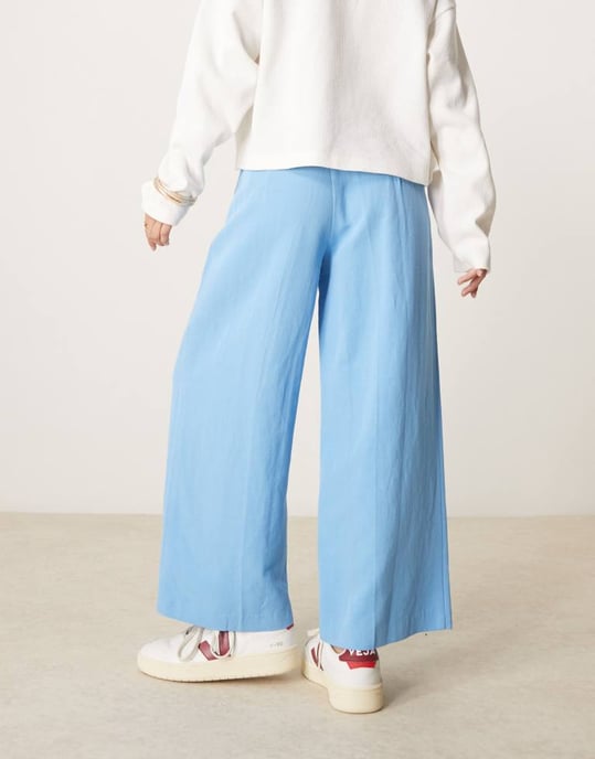 ASOS DESIGN Petite tailored linen culotte trousers in blue - Image 3