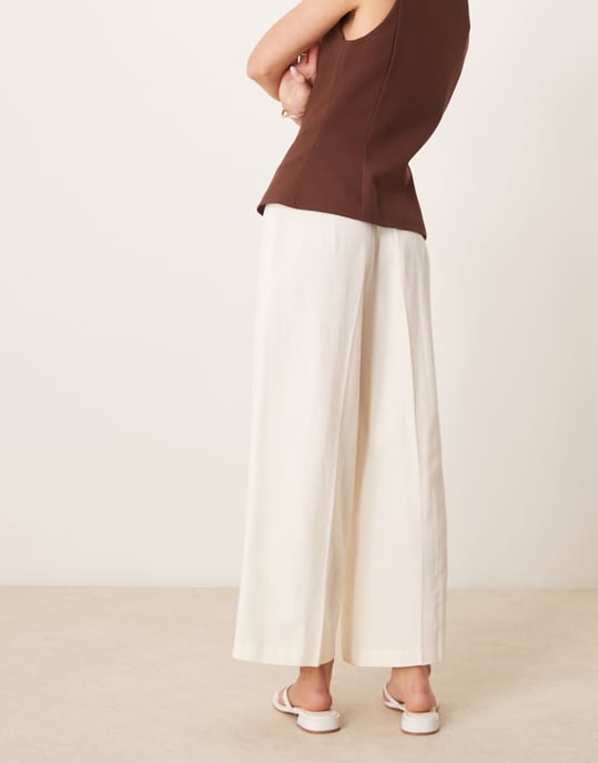 ASOS DESIGN Petite tailored linen culotte trousers in off white - Image 3