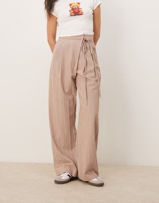 ASOS DESIGN tailored wrap tie trousers with linen in mink stripe - Image 4