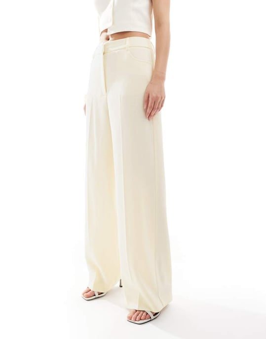 ASOS DESIGN textured tailored trouser in cream - Image 2