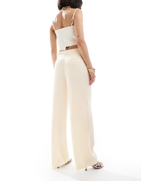 ASOS DESIGN textured tailored trouser in cream - Image 4