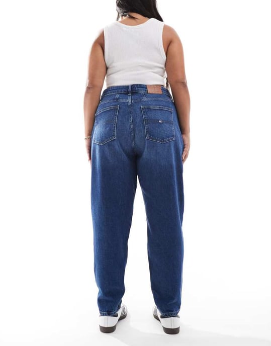 Tommy Jeans Plus mom jeans in dark wash - Image 2