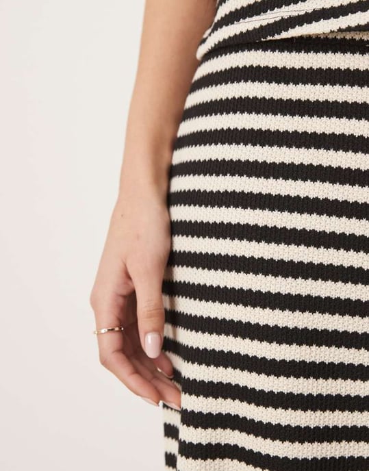 Vila textured knitted stripe wide leg trouser co-ord in black and cream - Image 3