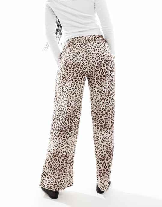 Cotton On haven linen trousers in leopard print - Image 3