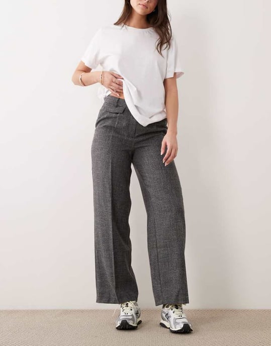 Miss Selfridge tailored wide leg trouser in grey - Image 1