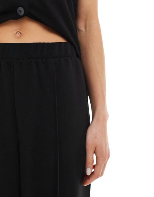 Vero Moda wide leg jersey crepe trouser co-ord in black - Image 3