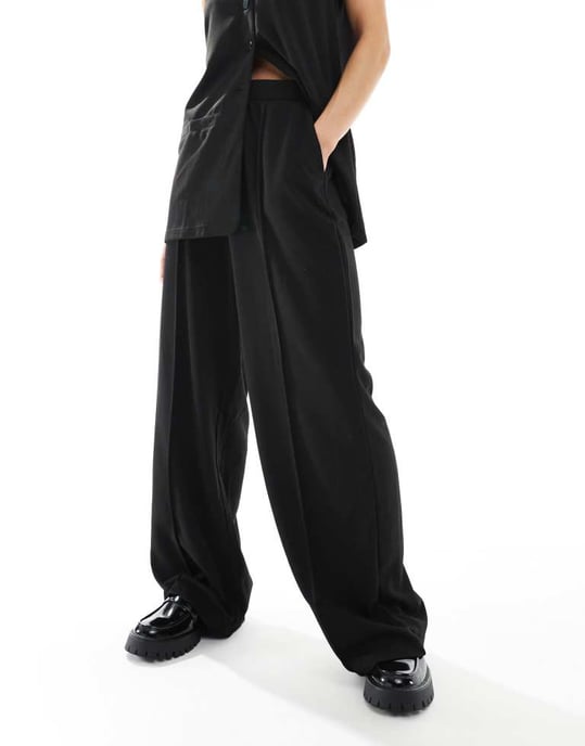 Vero Moda wide leg jersey crepe trouser co-ord in black - Image 4