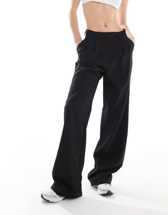 Vero Moda Tall wide leg dad trousers in black - Image 3