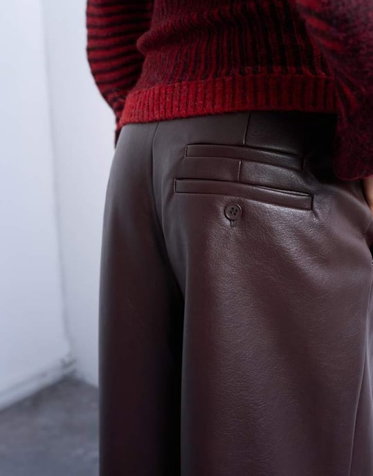 Topshop pleated tailored style wide leg faux leather trouser in burgundy - Image 4